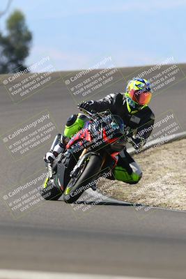 media/Sep-21-2025-TrackDaz (Sun) [[277c75b276]]/B Group/1220pm (Turn 2)/